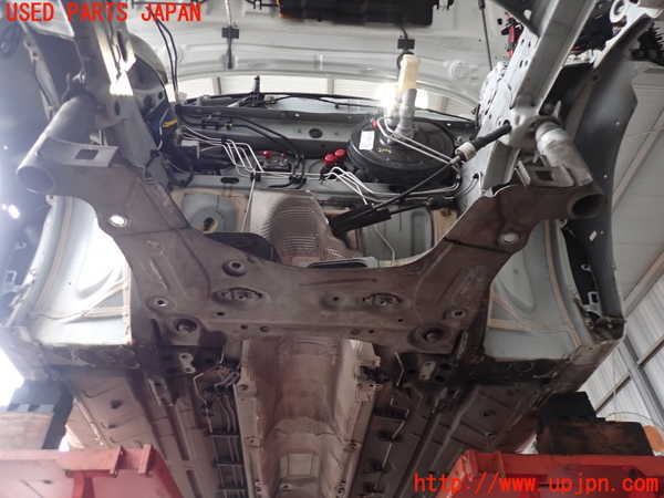 5UPJ-20045285]ルノー・メガーヌ R.S.(ルノー・スポール)(DZF4R)フロントメンバー 中古_m0001.jpg