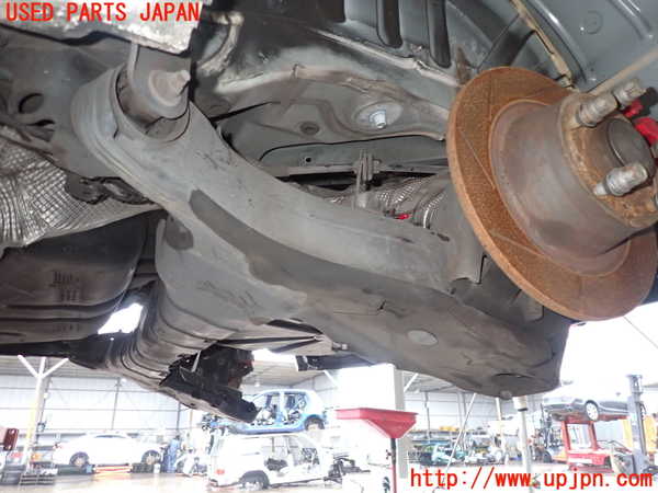 5UPJ-20045380]ルノー・メガーヌ R.S.(ルノー・スポール)(DZF4R)リアアクスルビーム 中古_m0003.jpg