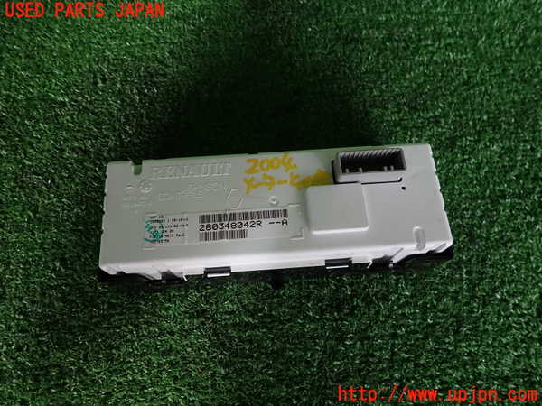 5UPJ-20046239]ルノー・メガーヌ R.S.(ルノー・スポール)(DZF4R)メーター・その他 中古_m0002.jpg