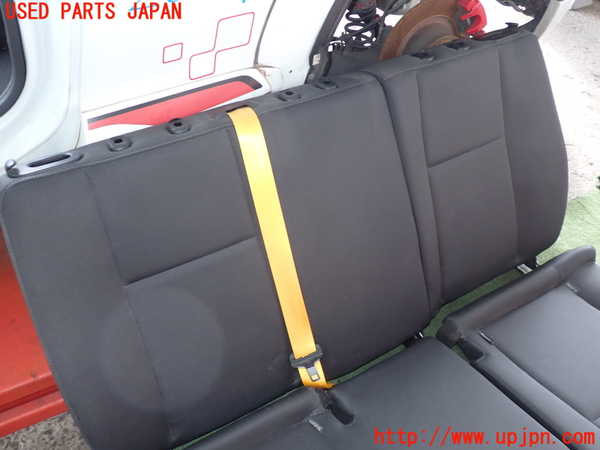 5UPJ-20047385]ルノー・メガーヌ R.S.(ルノー・スポール)(DZF4R)リアシート 中古_m0002.jpg
