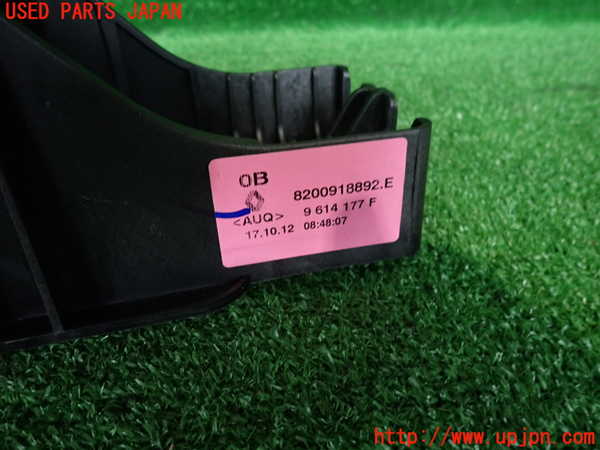 2UPJ-20047560]ルノー・メガーヌ R.S.(ルノー・スポール)(DZF4R)MTシフトレバー 中古_m0003.jpg