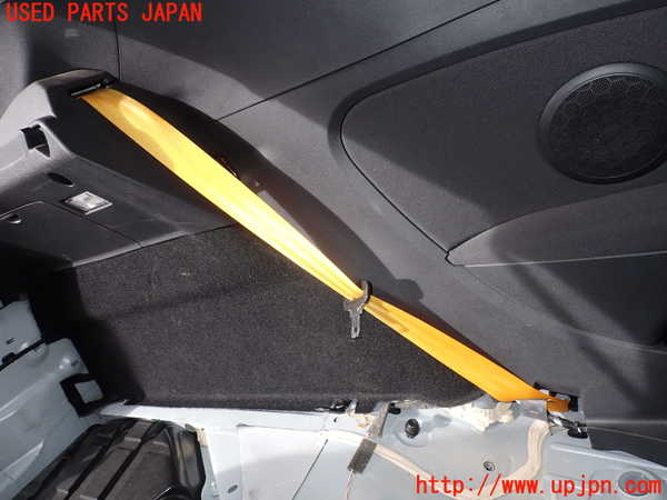 5UPJ-20047185]ルノー・メガーヌ R.S.(ルノー・スポール)(DZF4R)左2列目シートベルト 中古_m0001.jpg