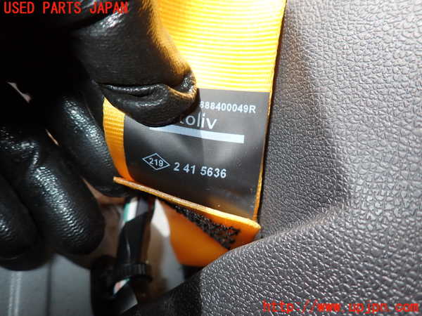 5UPJ-20047185]ルノー・メガーヌ R.S.(ルノー・スポール)(DZF4R)左2列目シートベルト 中古_m0002.jpg