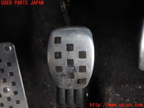 5UPJ-20047590]ルノー・メガーヌ R.S.(ルノー・スポール)(DZF4R)クラッチペダル 中古_m0002.jpg