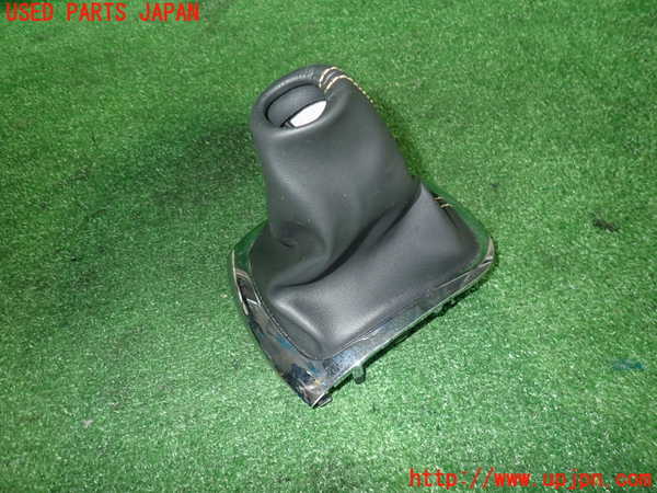 5UPJ-20047575]ルノー・メガーヌ R.S.(ルノー・スポール)(DZF4R)シフトブーツ 中古_m0002.jpg