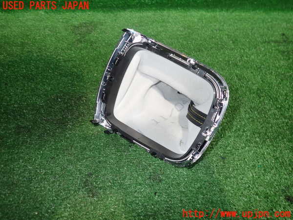 5UPJ-20047575]ルノー・メガーヌ R.S.(ルノー・スポール)(DZF4R)シフトブーツ 中古_m0003.jpg