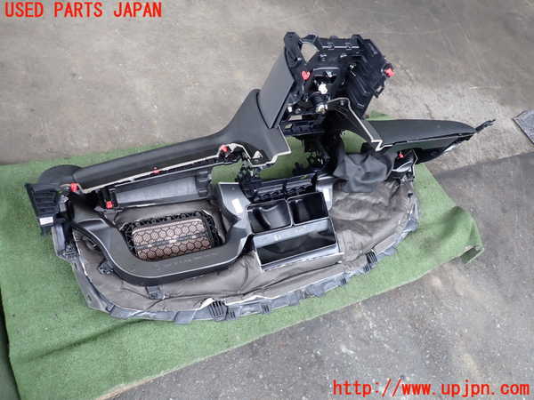 5UPJ-20067505]BMW ミニ(MINI)クーパー(XR15M)(F56)ダッシュボード 中古_m0004.jpg
