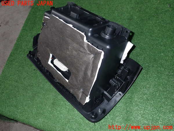 5UPJ-20067516]BMW ミニ(MINI)クーパー(XR15M)(F56)グローブボックス1 中古_m0002.jpg