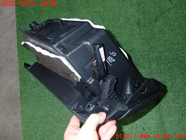 5UPJ-20067516]BMW ミニ(MINI)クーパー(XR15M)(F56)グローブボックス1 中古_m0003.jpg