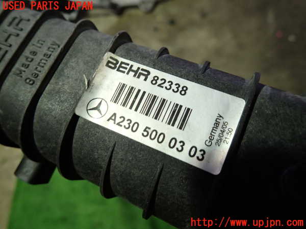 5UPJ-20082321]ベンツ SL500 R230(230475)ラジエーター1 中古_m0003.jpg