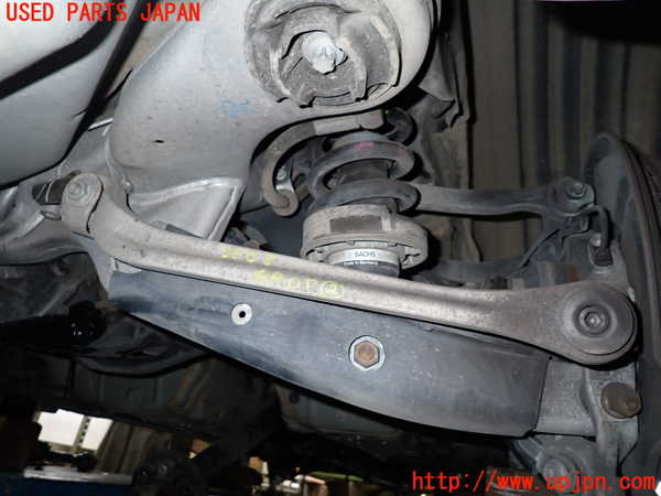 5UPJ-20085205]ベンツ SL500 R230(230475)右リアロアアーム2 中古_m0001.jpg