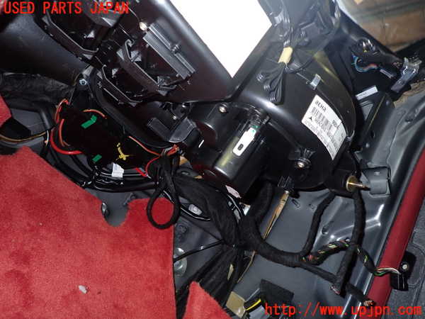 5UPJ-20086081]ベンツ SL500 R230(230475)エバポレーター1 中古_m0004.jpg