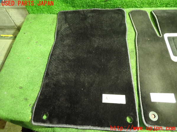 5UPJ-20087800]ベンツ SL500 R230(230475)フロアマット 中古_m0003.jpg