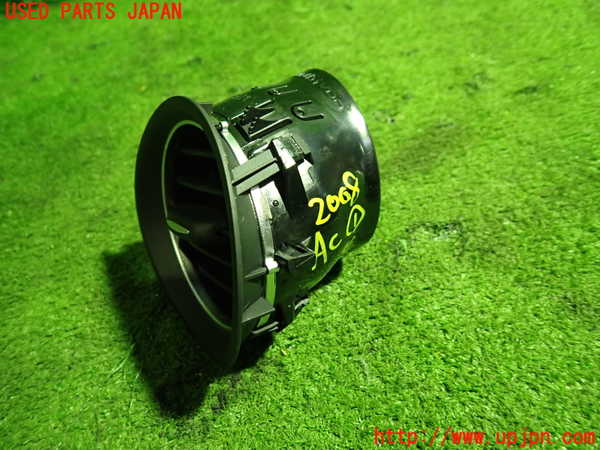 5UPJ-20087526]ベンツ SL500 R230(230475)エアコン吹き出し口1（左） 中古_m0002.jpg