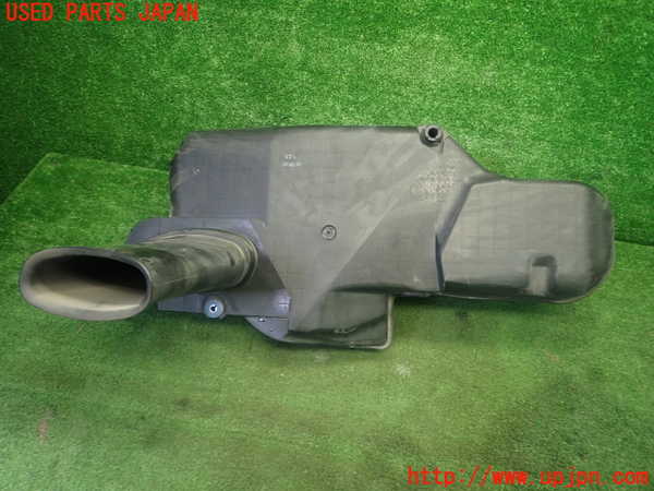 5UPJ-20092560]ポルシェ・ケイマンS(98721)エアクリーナーボックス 中古_m0002.jpg