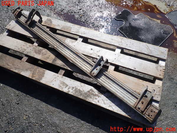 5UPJ-20101390]ランクルプラド(KZJ78W)右サイドステップ 【ジャンク】_m0002.jpg