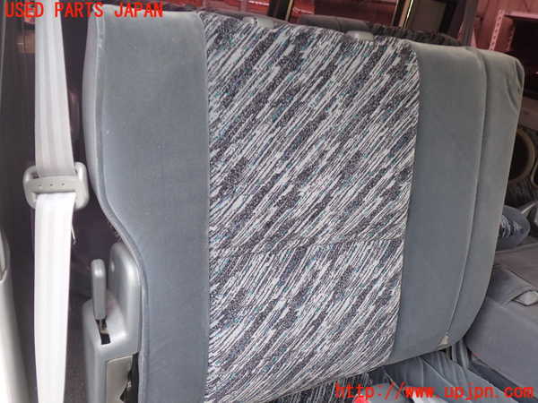 5UPJ-20107145]ランクルプラド(KZJ78W)右2列目シート 中古_m0002.jpg