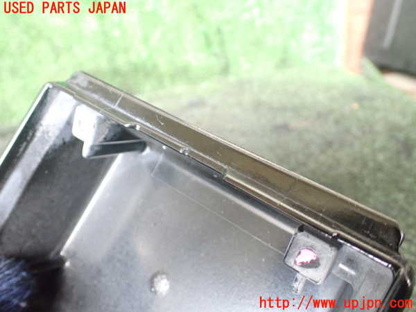 5UPJ-20107821]ランクルプラド(KZJ78W)灰皿1 【ジャンク】_m0003.jpg