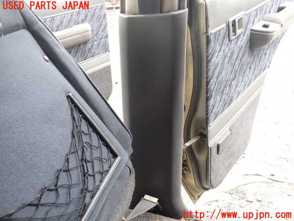 5UPJ-20107665]ランクルプラド(KZJ78W)右センターピラートリム 中古_m0001.jpg