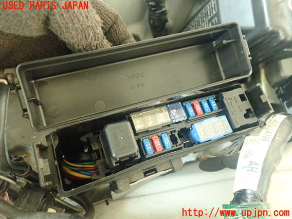 5UPJ-20116743]フェアレディZ(Z34)ヒューズボックス3 中古_m0002.jpg
