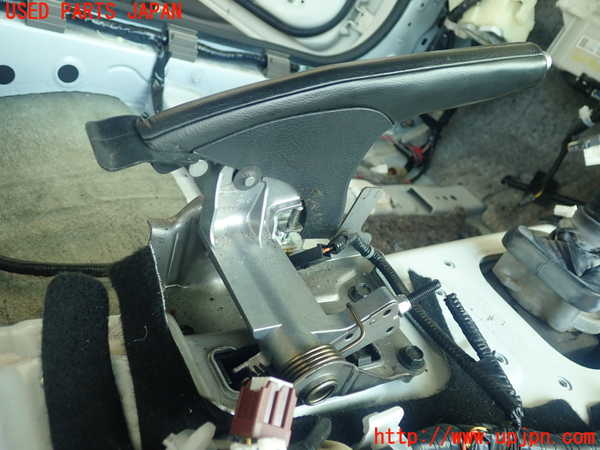 5UPJ-20117550]フェアレディZ(Z34)サイドブレーキレバー 中古_m0002.jpg