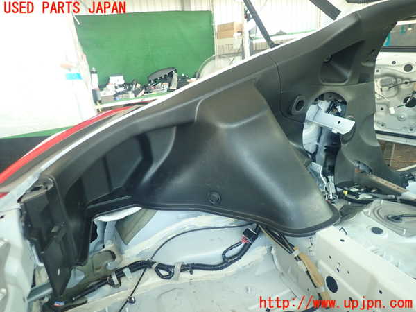 5UPJ-20117680]フェアレディZ(Z34)左リアピラートリム 中古_m0002.jpg