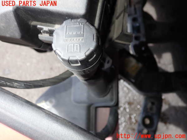 5UPJ-20122410]シボレー・カマロ(型式不明)ラジエータータンク 中古_m0001.jpg