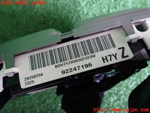 2UPJ-20126180]シボレー・カマロ(型式不明)3連メーター 中古_m0003.jpg