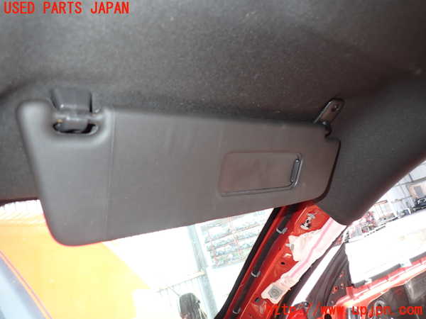 5UPJ-20127625]シボレー・カマロ(型式不明)室内サンバイザー右側 中古_m0002.jpg