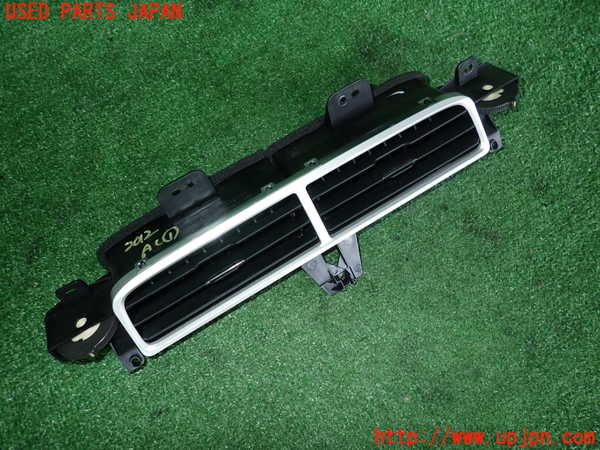 5UPJ-20127526]シボレー・カマロ(型式不明)エアコン吹き出し口1 中古_m0002.jpg