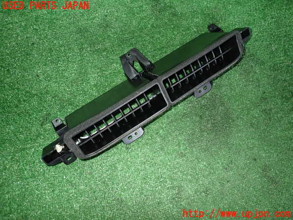 5UPJ-20127526]シボレー・カマロ(型式不明)エアコン吹き出し口1 中古_m0003.jpg