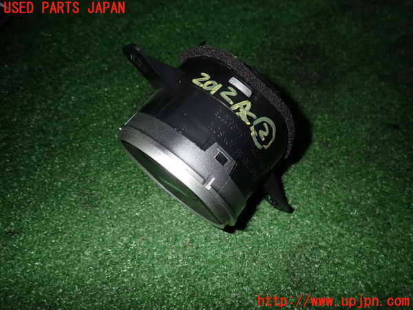 5UPJ-20127527]シボレー・カマロ(型式不明)エアコン吹き出し口2 中古_m0003.jpg