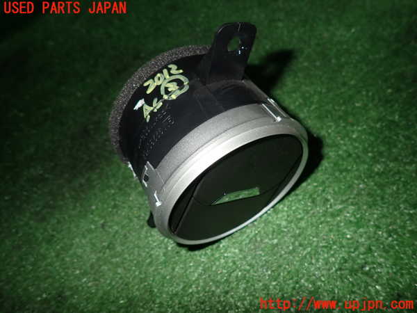 5UPJ-20127528]シボレー・カマロ(型式不明)エアコン吹き出し口3 中古_m0003.jpg