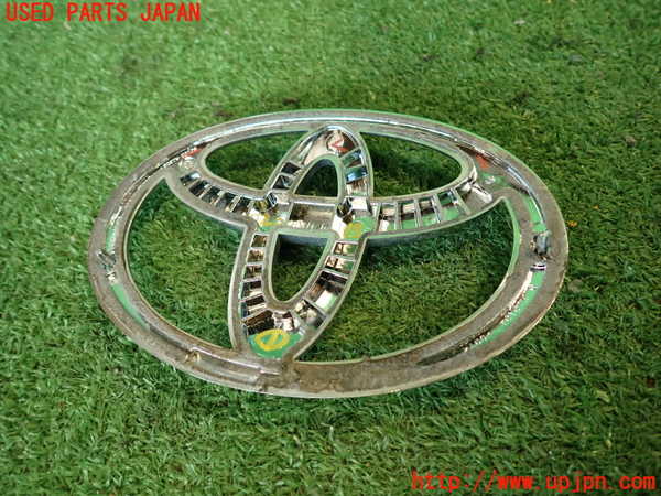 5UPJ-20131631]レジアスエース(ハイエース200系)(KDH201V)エンブレム1 中古_m0002.jpg