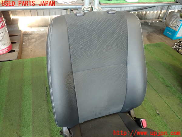 5UPJ-20137035]レジアスエース(ハイエース200系)(KDH201V)運転席シート 【ジャンク品】 中古_m0001.jpg