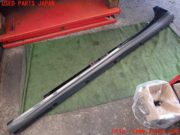 2UPJ-20141392]マセラティ・ギブリ(MG30AA)左サイドステップ 中古_m0001.jpg