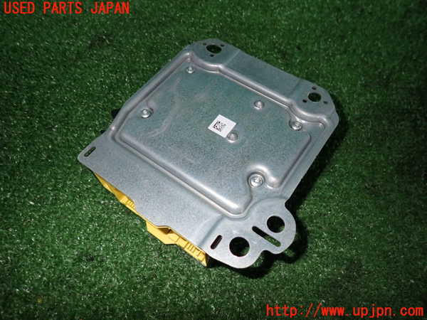 2UPJ-20146145]マセラティ・ギブリ(MG30AA)エアバッグコンピューター 中古　670007061_m0002.jpg