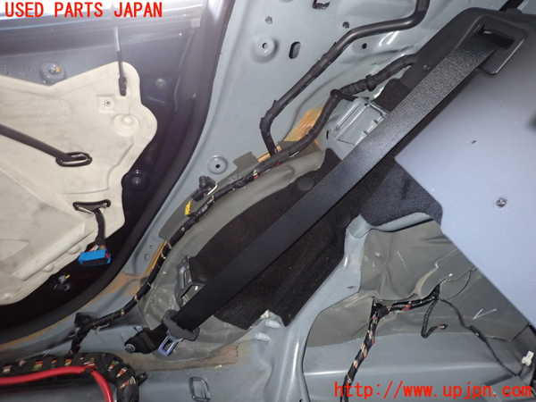 2UPJ-20147155]マセラティ・ギブリ(MG30AA)右2列目シートベルト 中古_m0001.jpg