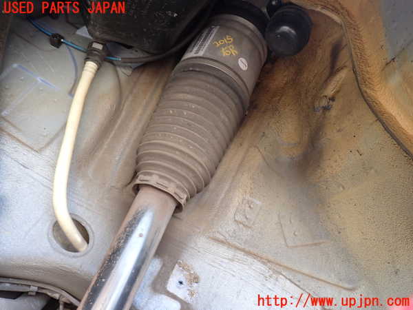 5UPJ-20155035]ベントレー・コンチネンタル・GT(BCBEB)右リアストラット 中古_m0001.jpg