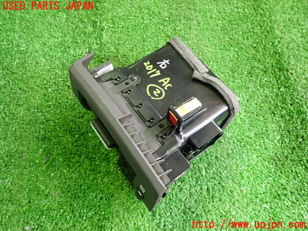 2UPJ-20177527]レクサス・RX350(GGL16W)エアコン吹き出し口2 (右) 中古_m0003.jpg