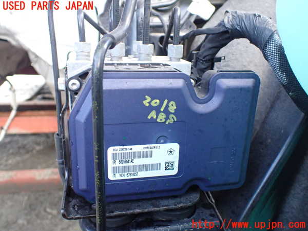 5UPJ-20184040]ジープグランドチェロキー(WK36TA)ABSアクチュエーター 中古_m0001.jpg