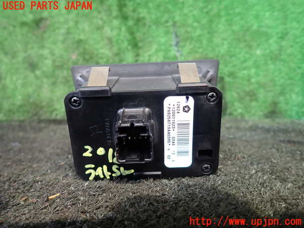 5UPJ-20186285]ジープグランドチェロキー(WK36TA)ライトスイッチ 中古_m0002.jpg