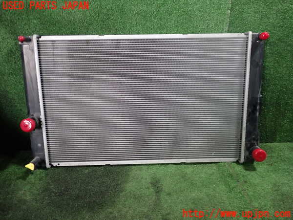 5UPJ-20192321]プリウスα(ZVW41W)ラジエーター1 (メイン) 中古_m0001.jpg