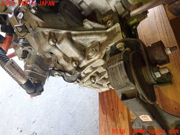 1UPJ-20193010]プリウスα(ZVW41W)ミッション AT 2ZR-FXE 中古_m0004.jpg