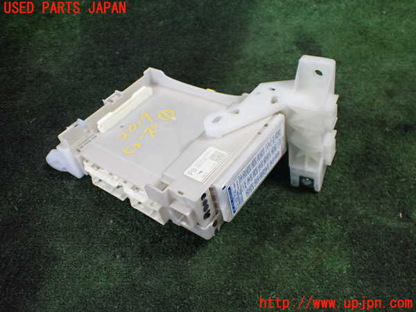 5UPJ-20196741]プリウスα(ZVW41W)ヒューズボックス1 中古_m0002.jpg