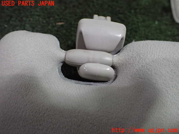 5UPJ-20197625]プリウスα(ZVW41W)室内サンバイザー右側 中古_m0004.jpg