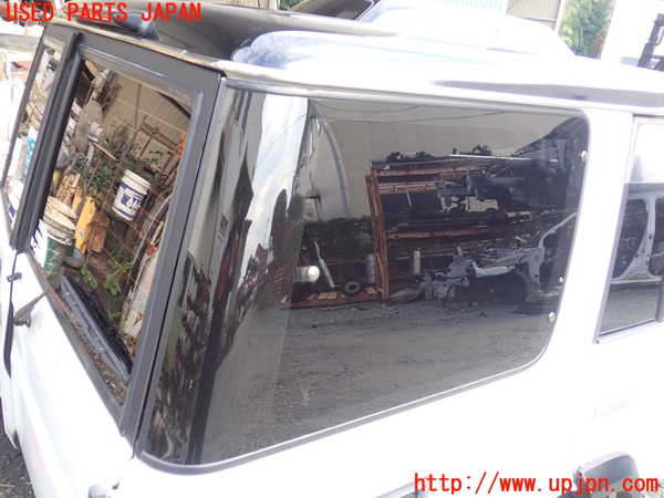 5UPJ-20211380]ランクルプラド(KZJ78W)右クォーターガラス NSG M468 中古_m0001.jpg
