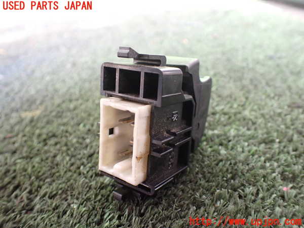 5UPJ-20216245]ランクルプラド(KZJ78W)左前パワーウィンドウスイッチ 中古_m0002.jpg