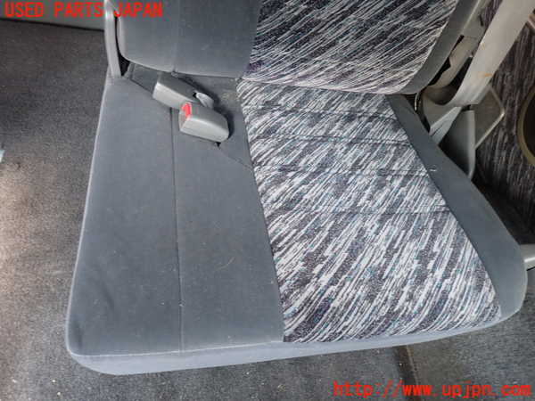 5UPJ-20217265]ランクルプラド(KZJ78W)左3列目シート 中古_m0003.jpg