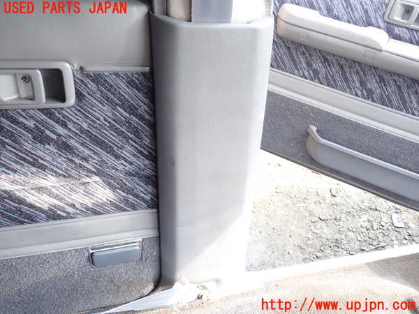5UPJ-20217670]ランクルプラド(KZJ78W)左センターピラートリム 中古_m0001.jpg